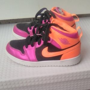 Nike Air Jordan 1 Retro Mid GS Citrus Pink Black 13 C